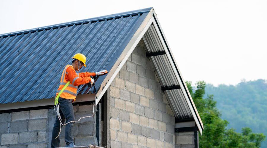 Professional gutter cleaning in Tumacacori, AZ